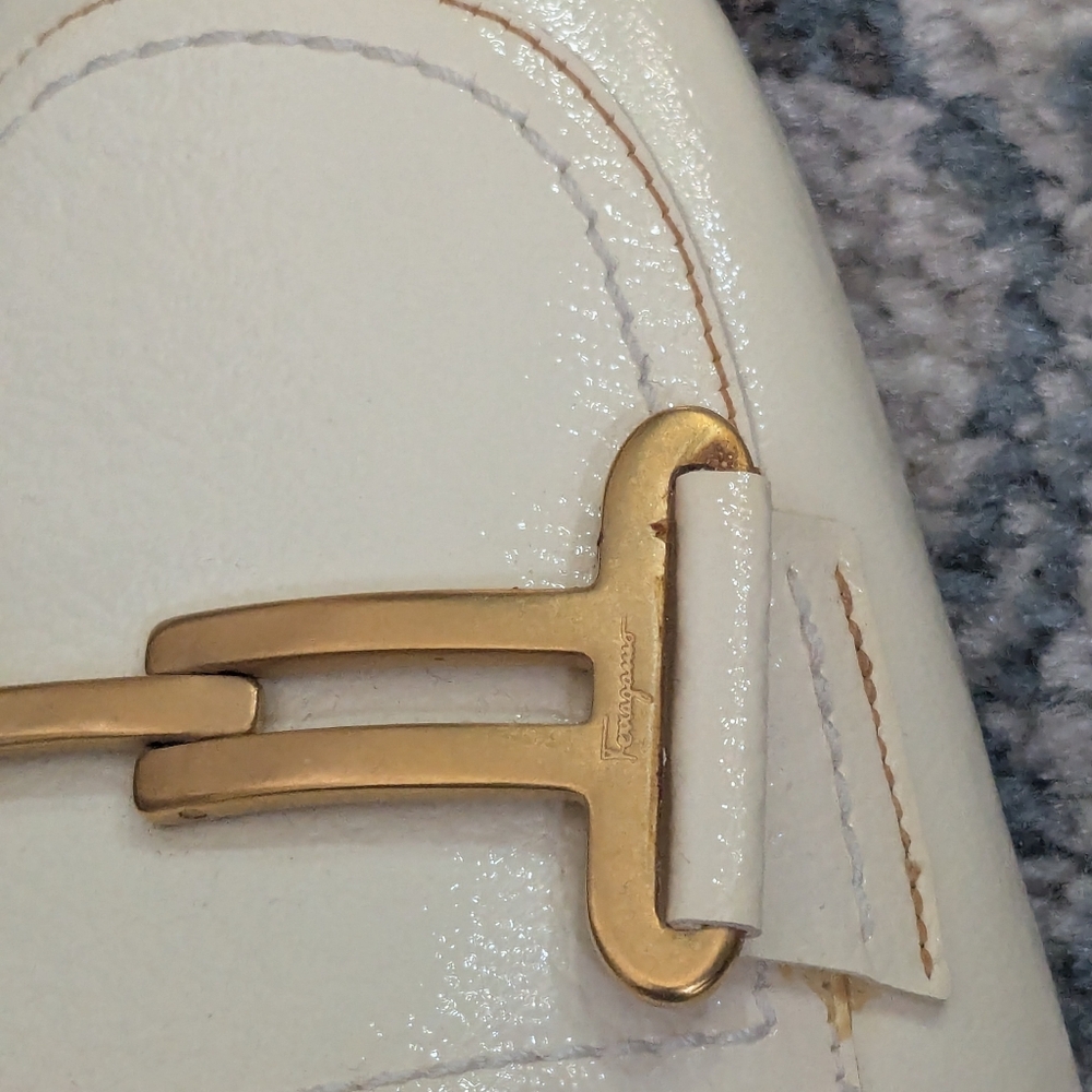 Salvatore Ferragamo Off White Flats With Gold Buckle Detail - 9B - Picture 6 of 11